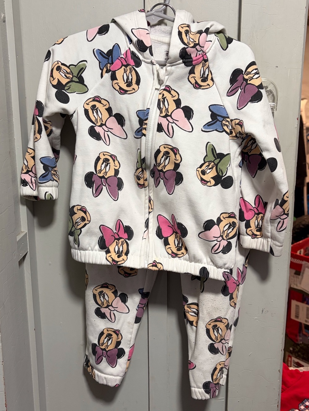 Kids primark sweatsuit size 24-36m